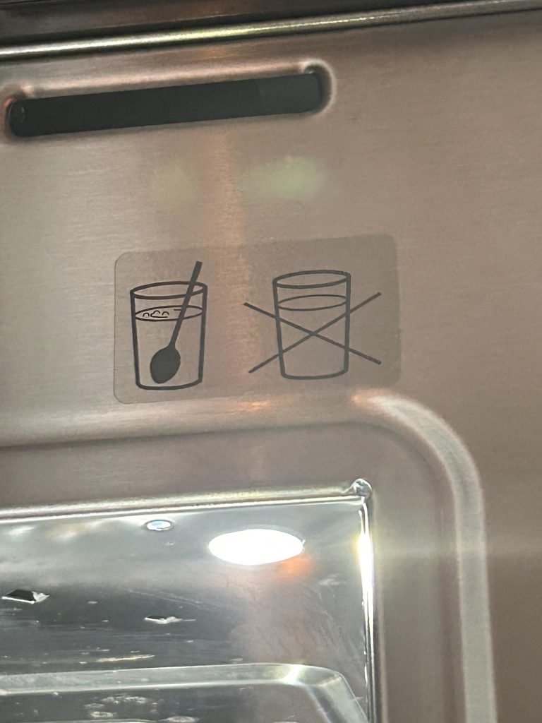 this sticker on my microwave is telling me to leave the spoon in