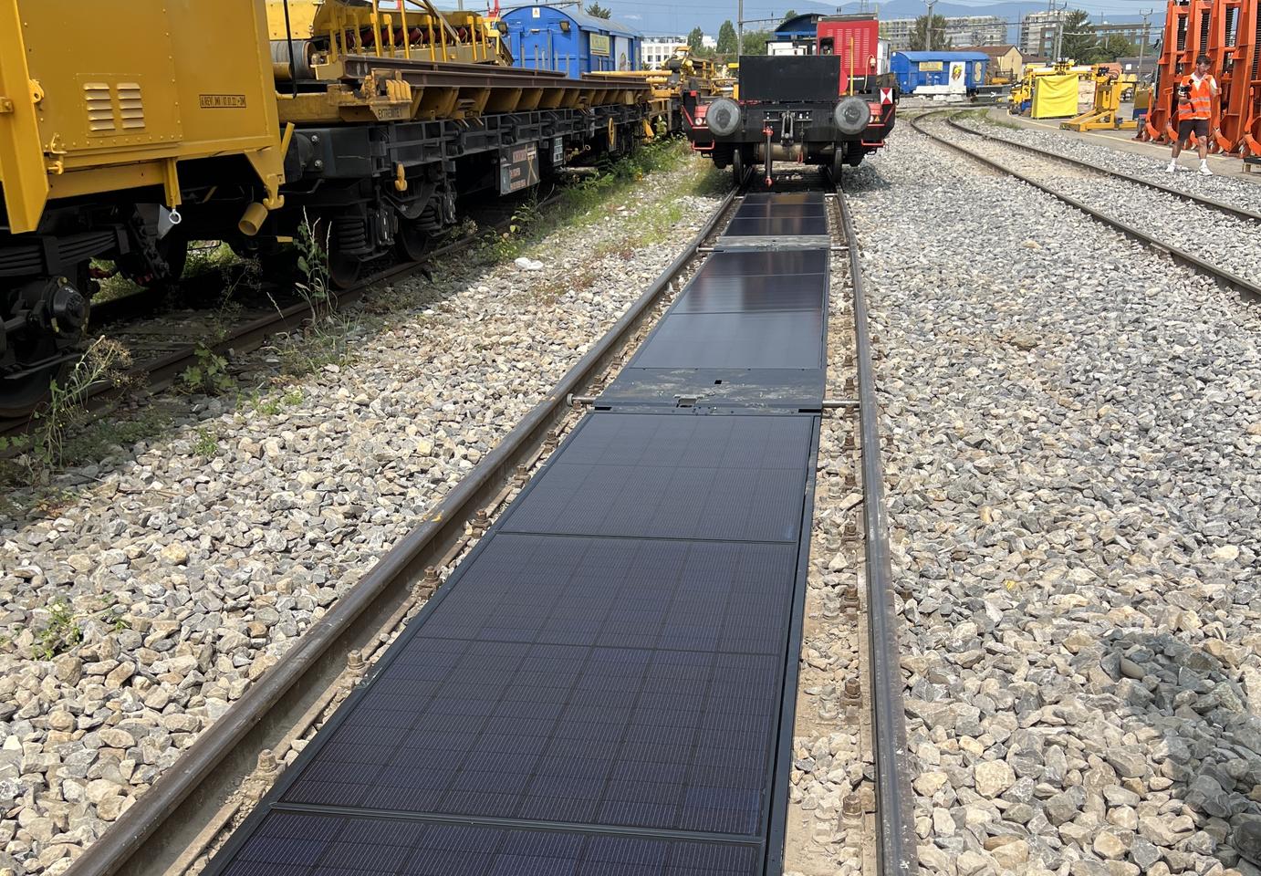 Solar power project hits the rails with between-track panel pilot