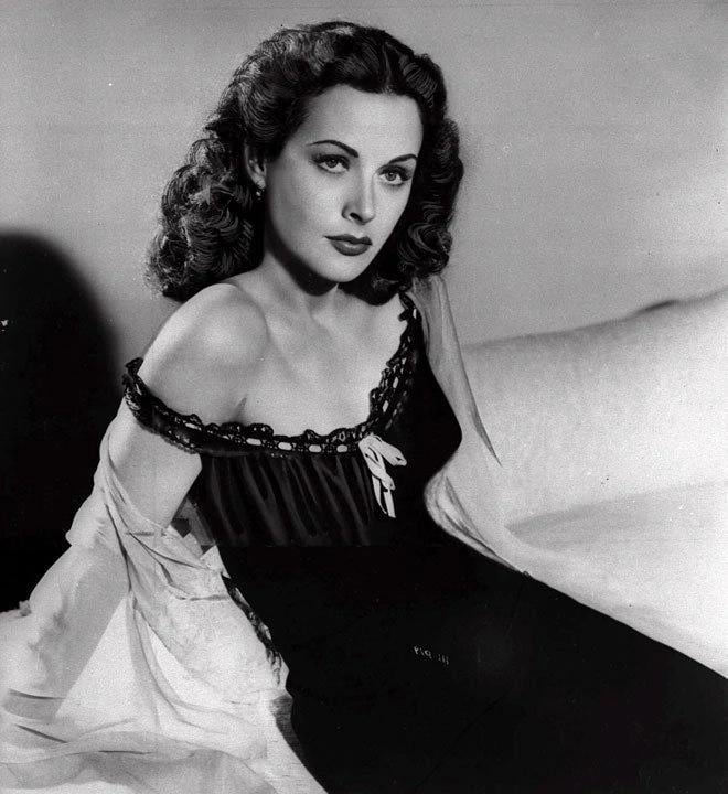 A stunning woman who was afraid to be remembered only for her beauty. Hedy Lamarr is the creator of the “frequency hopping” technology. This is the te…