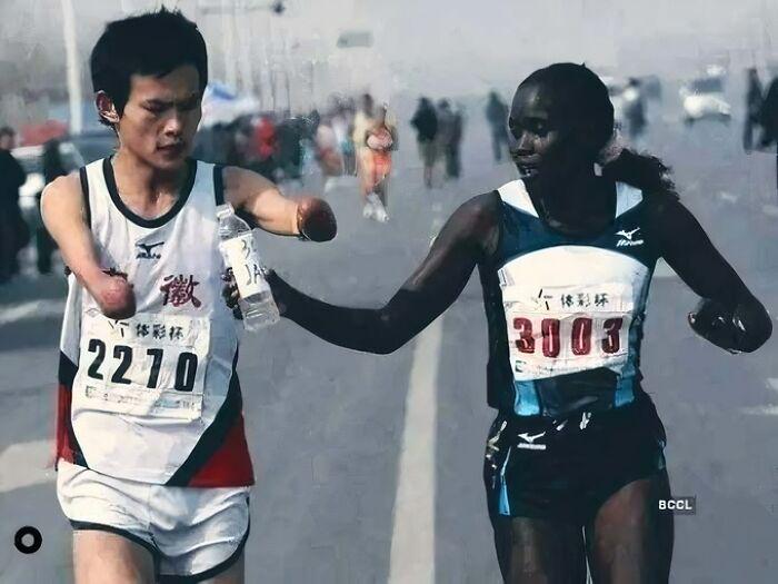 During 2010 Zheng-Kai Marathon Jacqueline Nyetipei Kiplimo from Kenya saw a disabled competitor struggling to drink water ,she ran alongside of him fr…