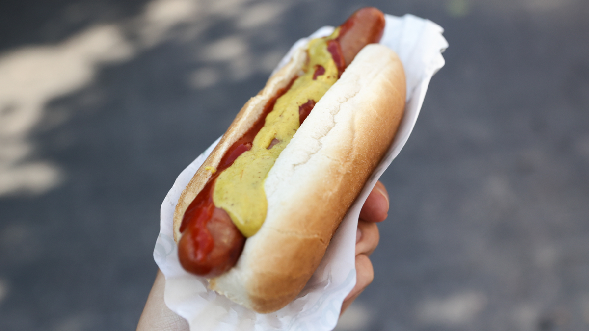 What We Know About Study That Once Reportedly Found Human DNA in Hot Dogs